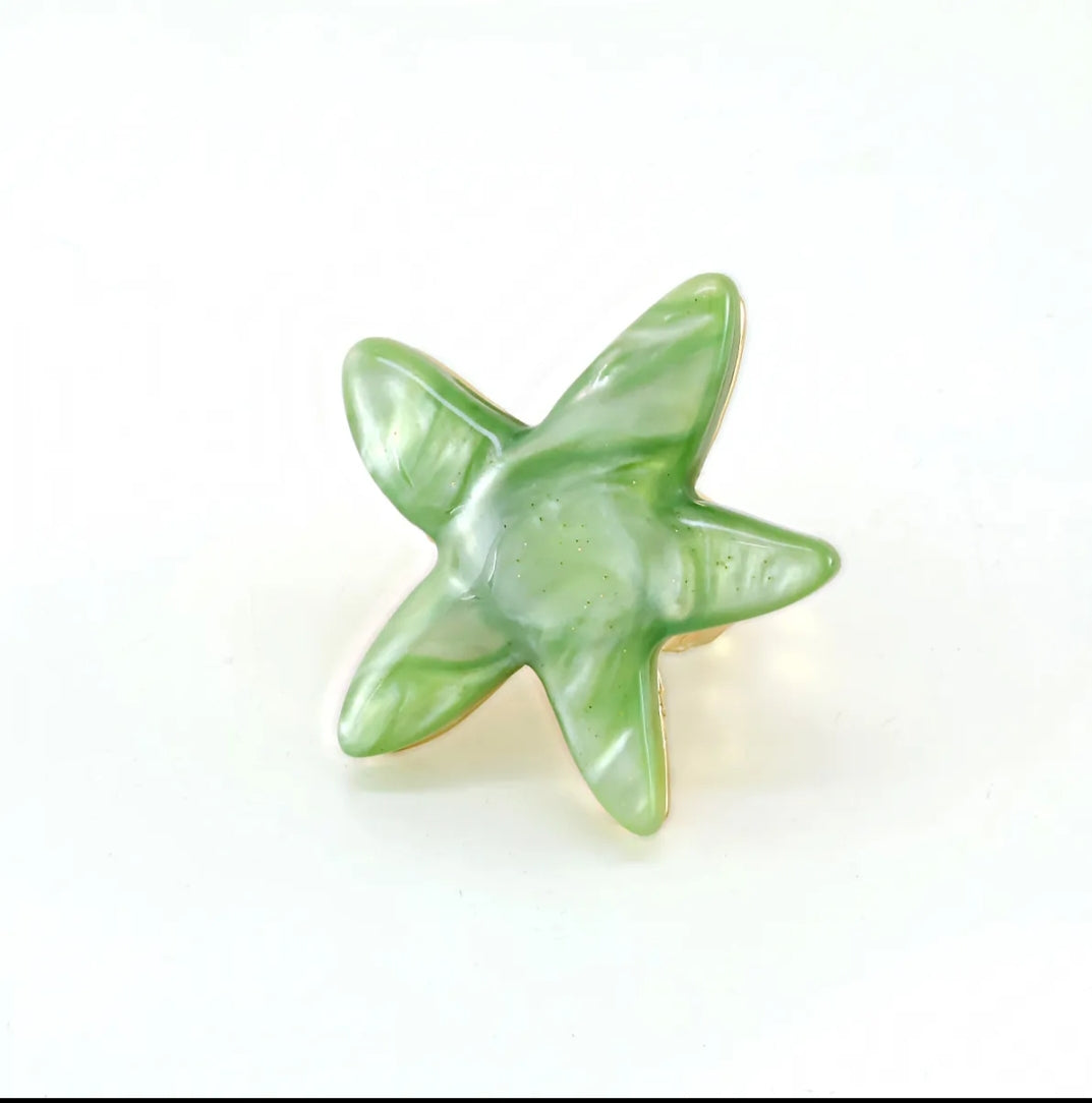 Anillo estrella de mar verde oliva marmoleado sin níquel