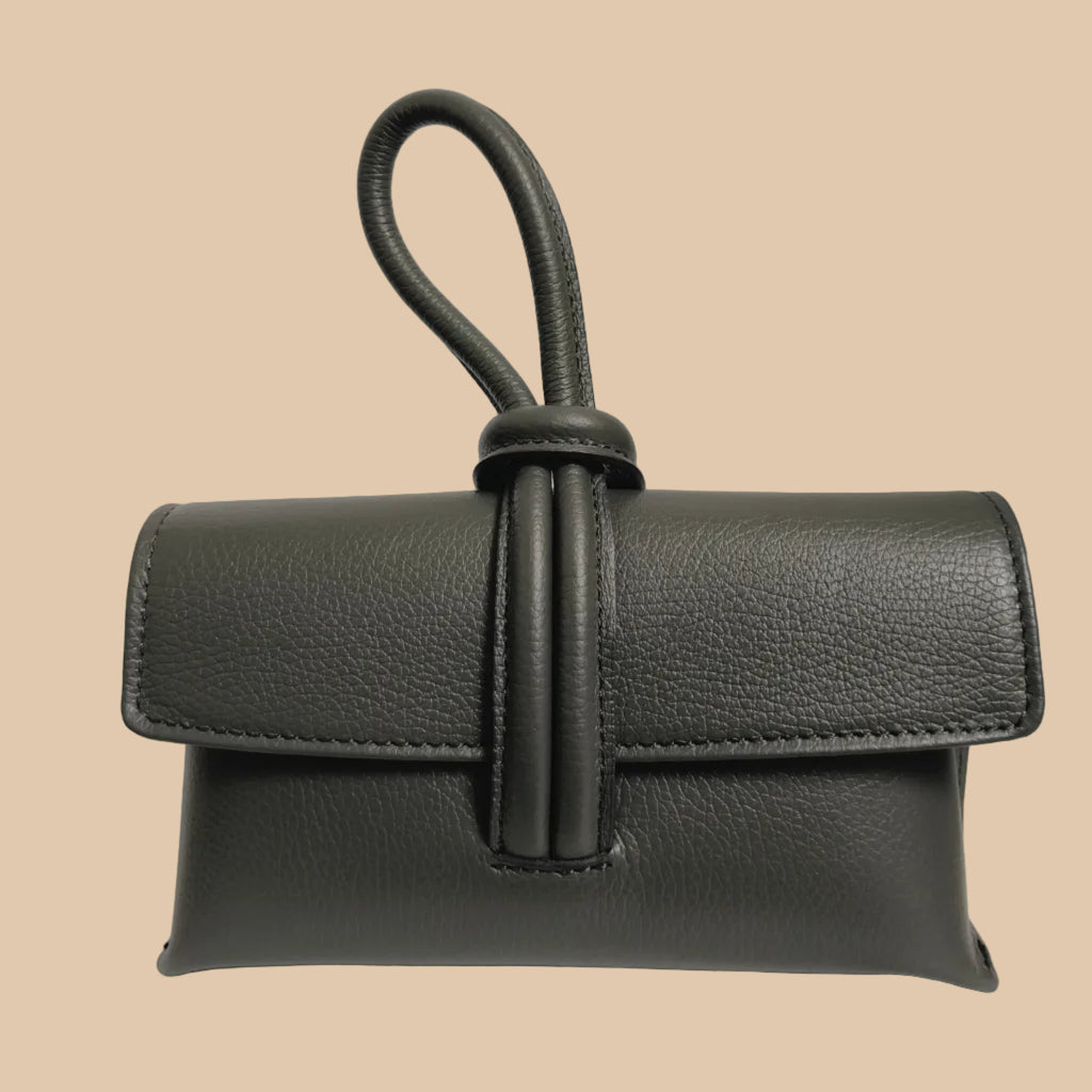 BOLSO ``ALLEGRA`` DE PIEL ITALIANA CON ASA DE NUDO Y BANDOLERA