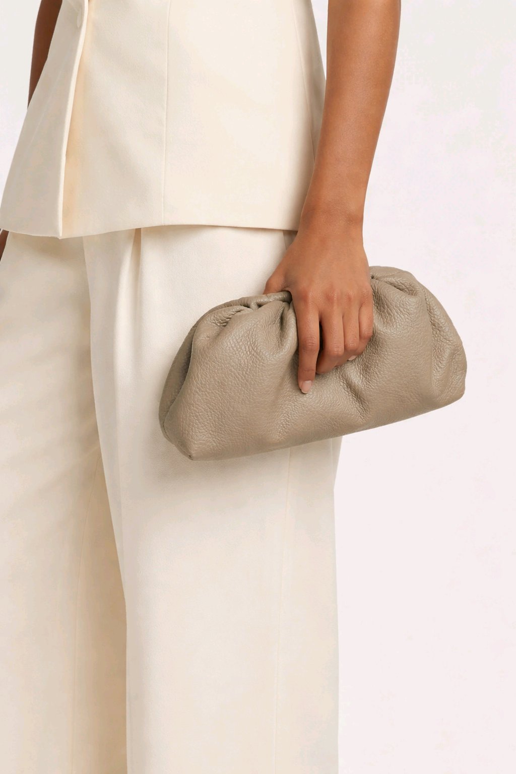 BOLSO CAPRI POUCH DE PIEL ITALIANA CON CADENA