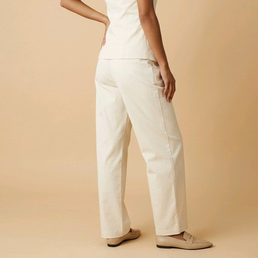 Pantalón sastre de algodón en color crema con corte wide leg de pata ancha y tiro alto modelo Sienna de Muzetto